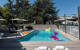 Novotel Lyon Bron 4*
